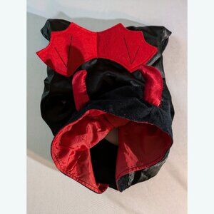 Devil pet Halloween costume for cat or small dog